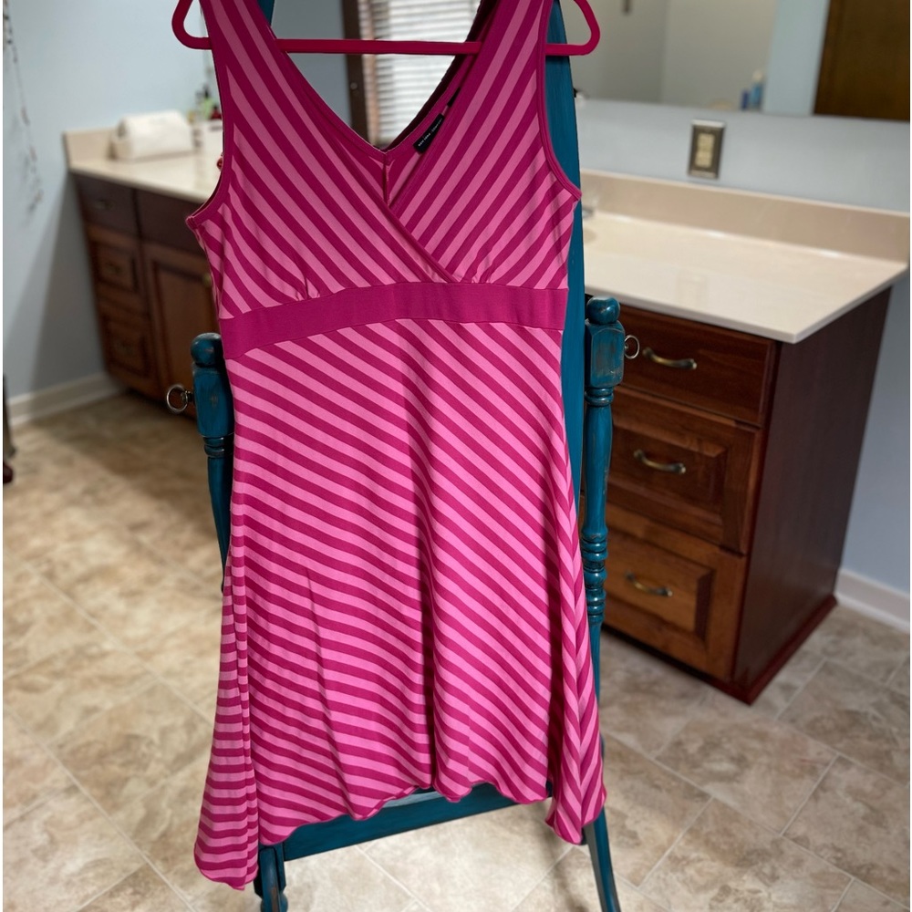New York and company pink summer dress. Size large